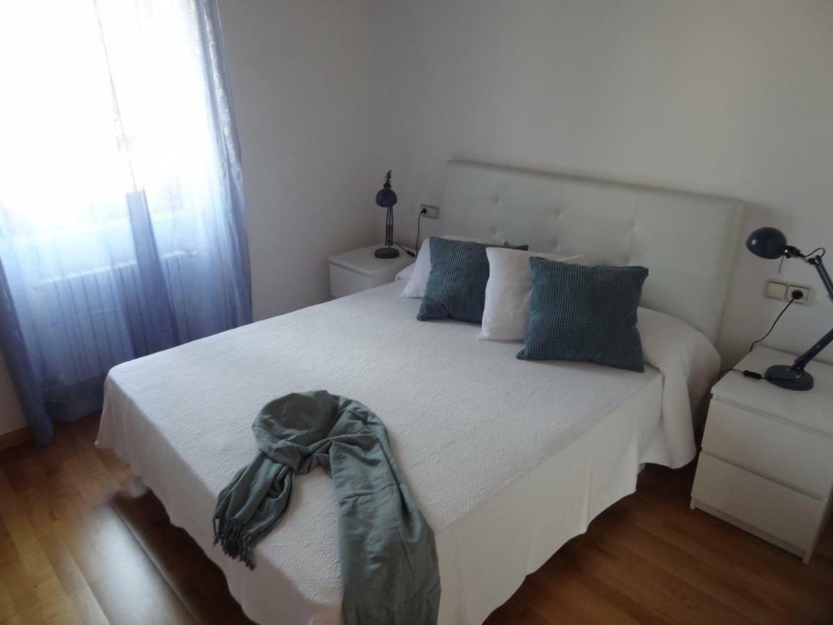 Esglesia 10 *